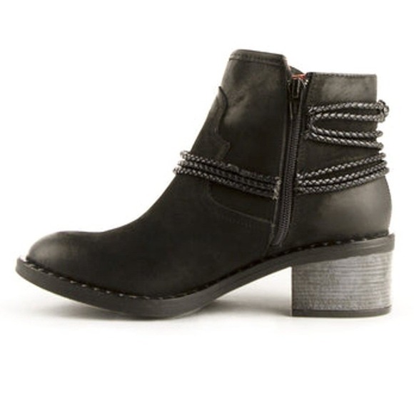 Ferrini Black Ankle Boots New Studded Braided Block Heel Booties women's 8.5 New - Picture 1 of 7